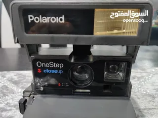  2 Polaroid One Step Close-up