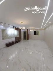  23 بديل الرخام وبديل الخشب وبديل الحجر والشيبورد والجبسن بورد ورق جدران كرميد