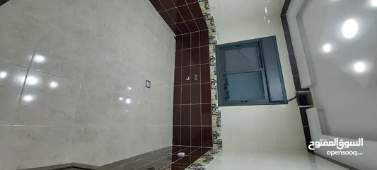  26 شقة فاخرة للبيع التاسعة كاش أو اقساط ط1هندسي 114 م اطلالة بحرية دائما