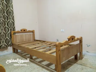  2 تخوت مفرد خشب زان للبيع بسعر 50عمان