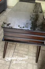  5 طاولات خشب ثقيل مع قزاز للبيع