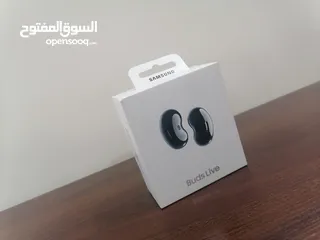 2 سماعه SAMSUNG Buds Live للبيع حالة الوكاله