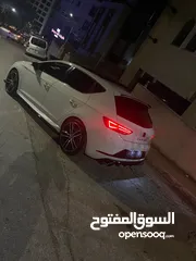  10 سيات ليون 2018 للبيع