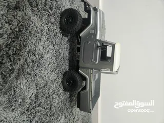  2 RC CAR(LAND CRUISER)