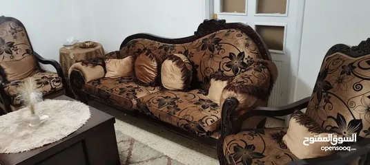  4 طقم صالون مستعمل بحال ممتازه جدا