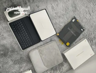  8 هواوي ميت باد شبه جديد مع كامل ملحقاته والماوس والكيبورد الاصلي