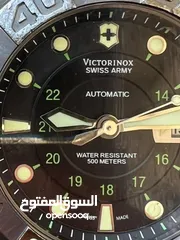  1 ساعة VICTORINOX SWISS ARMY