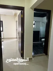  6 شقة مميزة - خلدا - 3نوم 1ماستر - 190م - تدفئة غاز - قرب الخدمات - موقع مميز
