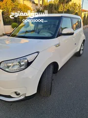  23 كيا سول كهربائية موديل 2018 لون ابيض وارد كوري