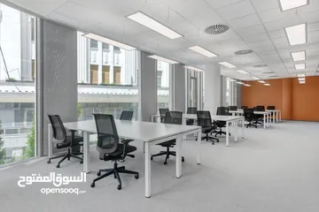  2 Open plan office space for 15 persons in Muscat, Pearl Square