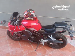  3 هايسونج جي تي 650R للبيع السالمية