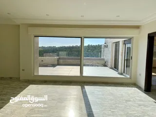  3 شقه طابق اول من فيلا فارغه للإيجار في دابوق - ref : 14625