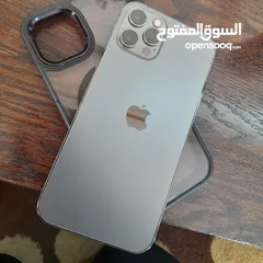  1 آيفون 12 برو للبيع