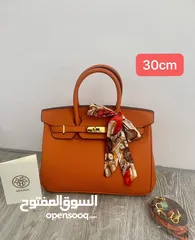  8 حقائب نسائية