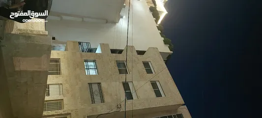  3 شقة سوبر ديلوكس للإيجار من المالك مباشرة بالزرقاء البتراوي بسعر مغري طابق اول مساحة 160 متر مربع