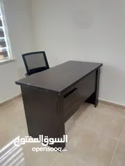  11 مكتب دراسي / مكتب موظف