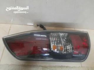  18 اضوية لكزس ct200 h  بحال الجديد وشانجان وتوسان