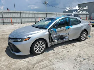  3 تم الوصول 2018 TOYOTA CAMRY LE وارد امريكا اوراق جمارك البيع بالحادث