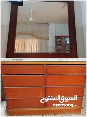  4 اثاث منزل للبيع خشب اصلي بسعر مناسب لمعرفة سعر الاثاث يرجى ارسال صورة عن القطعة واستفسار عن السعر .