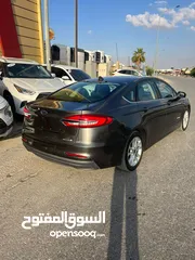  5 FORD FUSIONS SE 2019