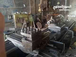  2 مخرطه الماني شرقي طول 3متر
