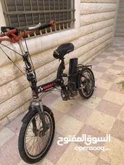  2 بسكليت كهربا عليها صنبرصات أمامي ووسط