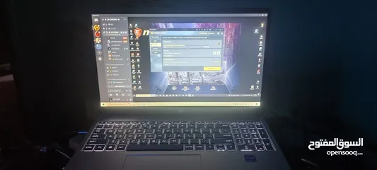  1 لابتوب جديد للبيع