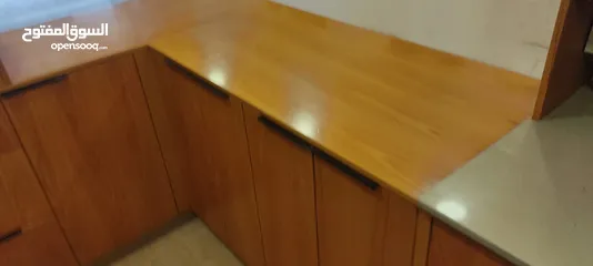  7 كاونتر خشب للمطاعم والمقاهي