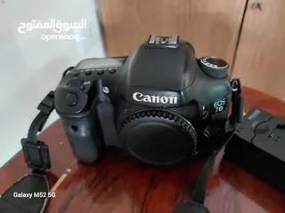  1 كاميرا كانون 7d مستعمله للبيع