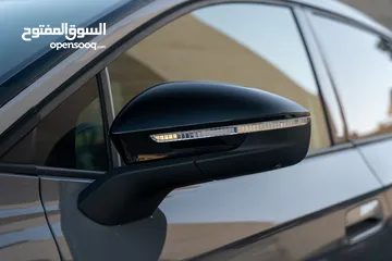  4 ID4 Pro piano black 2021