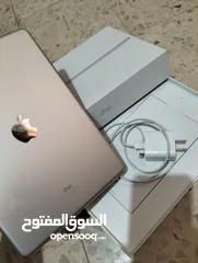  1 السعر 160 دينار    ...ولا نقره الجهاز عل واقع اجمل بكثير ايباد 9 جديد ...64جيجا  استخدام 3 اشهر فقط