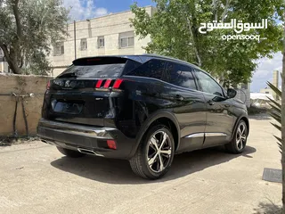  6 Peugeot 3008Gt lINE