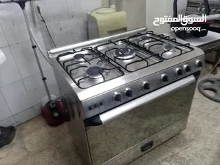  7 غاز 5عيون نحاس نظام 7مفاتيح بشتغل شواية وفرن مع بعض حجم80×60 فل ستانليس ستيل   موجود بالبقعة وعالفحص