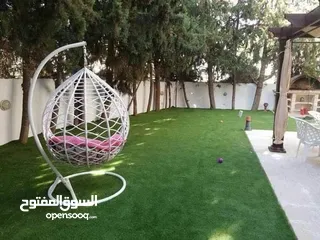 13 عشب صناعي وباركيه وسجاد وموكيت وكل ما يخص الحديقه من اطقم الراتان والباباثان والمضلات
