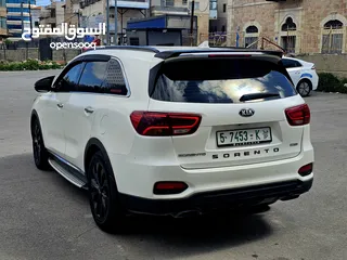  6 كيا سورنتو