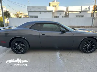  5 Dodge Challenger GT 2023