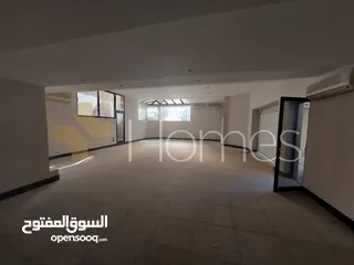  119 قصر فاخر مع مساحات خارجية للبيع في ارقى مناطق عبدون، مساحة ارض 2800م