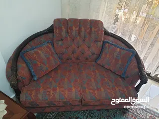  9 كنبة مزدوجة فخمة بحالة الجديده