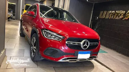  2 Mercedes-Benz  Gla 200