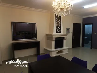  7 شقة مفروشة للايجار اربع وثلاث غرف نوم في الرابية يومي اسبوعي