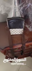  1 شنطة ماركة louis vuitton جلد للبيع