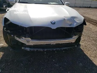  8 BMW 740i 2019