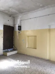  3 منزل قديم مكون من طابقين
