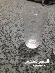  18 صحون كاسات فناجين قرفه شاف غلايه قهوه مع فنجانين فخار للبيع