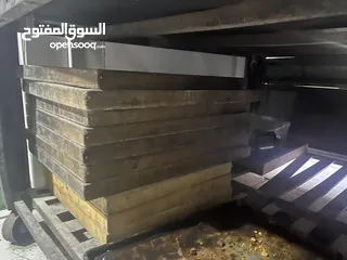  13 معدات مطعم كاملة بحالة ممتازة وبسعر مناسب