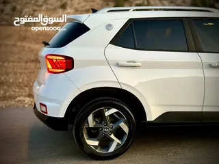  10 هونداي فينيو 2020 فل مع قتحه .فحص نخب نخب .ماتور 1600. كاش فقط .بنزين. .اتماتيك