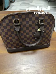  1 شنطة LV كوبي ماستر زي الأصلية و مرتبة