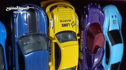  5 Hotwheel cars