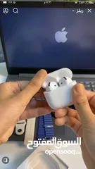  3 Airpods apple 4