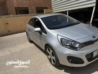  6 كيا ريو هاتشباك مالك اول ممشى 40 ألف فقط موديل 2012